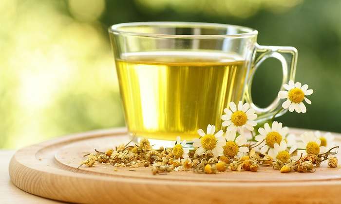 La manzanilla tiene múltiples beneficios para nuestro organismo. Descubre en este artículo que efectos saludables tiene para nuestro cuerpo.