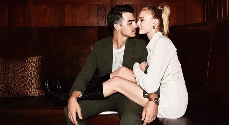 joe-jonas-sophie-turner.jpg