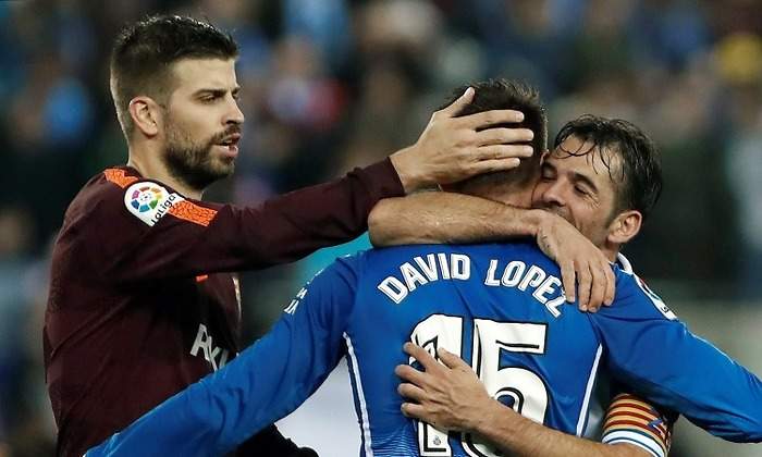 Pique-felicita-Espanyol-2018-efe.jpg