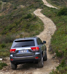 Jeep-gcherokee225x250.jpg
