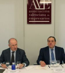 AVErato225.jpg
