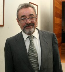 Gonzalez225.jpg