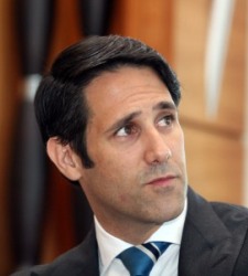 HectorDominguis225gl.jpg