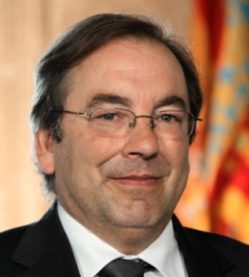 LuisRosado225.jpg
