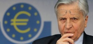Trichet-pensativo-fuera.JPG