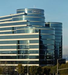 oracle225x250.JPG