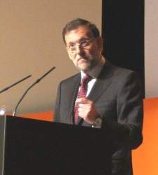 RajoyAPD225gl.jpg