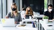 Perdedores entre los perdedores: tres crisis casi seguidas y un futuro incierto para la generación gafada