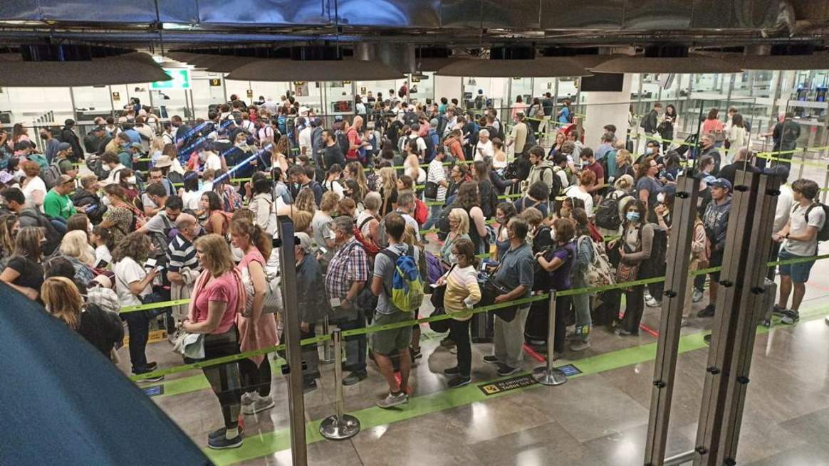 colas-barajas-ee.jpg