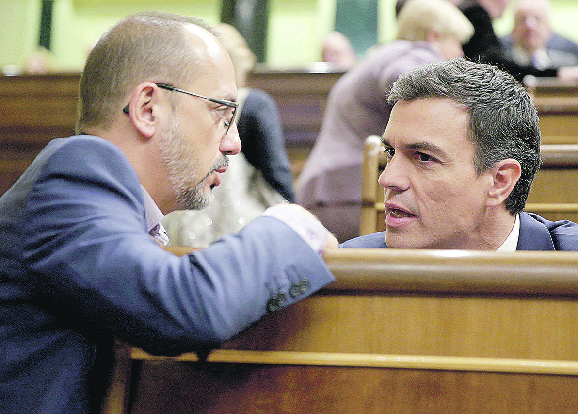 Campuzano-Sanchez-Reuters.jpg
