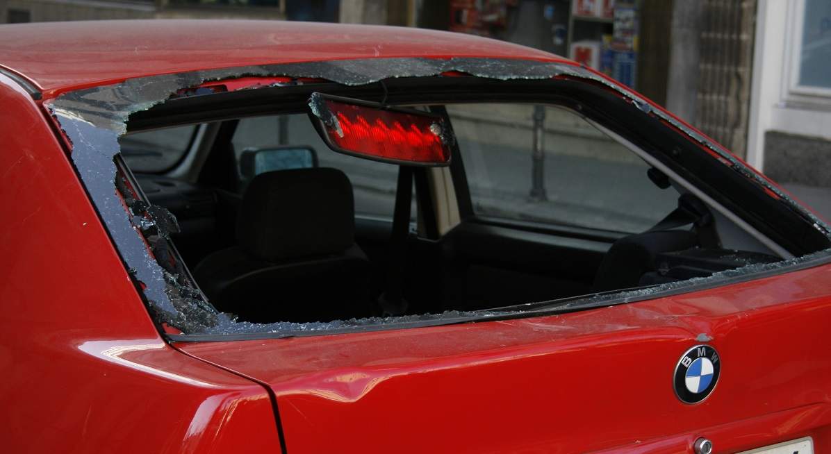 Vandalismo-en-el-coche.jpg