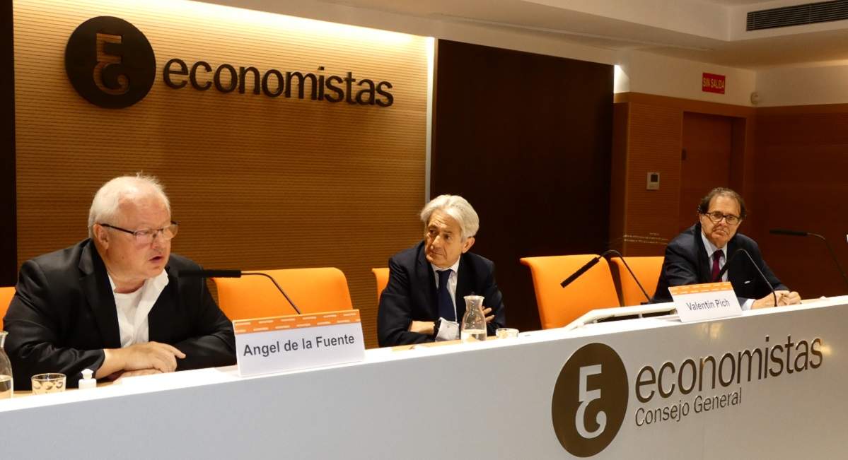 Foto-rueda-de-prensa-CGE-Fedea-Pacto-de-rentas.JPG