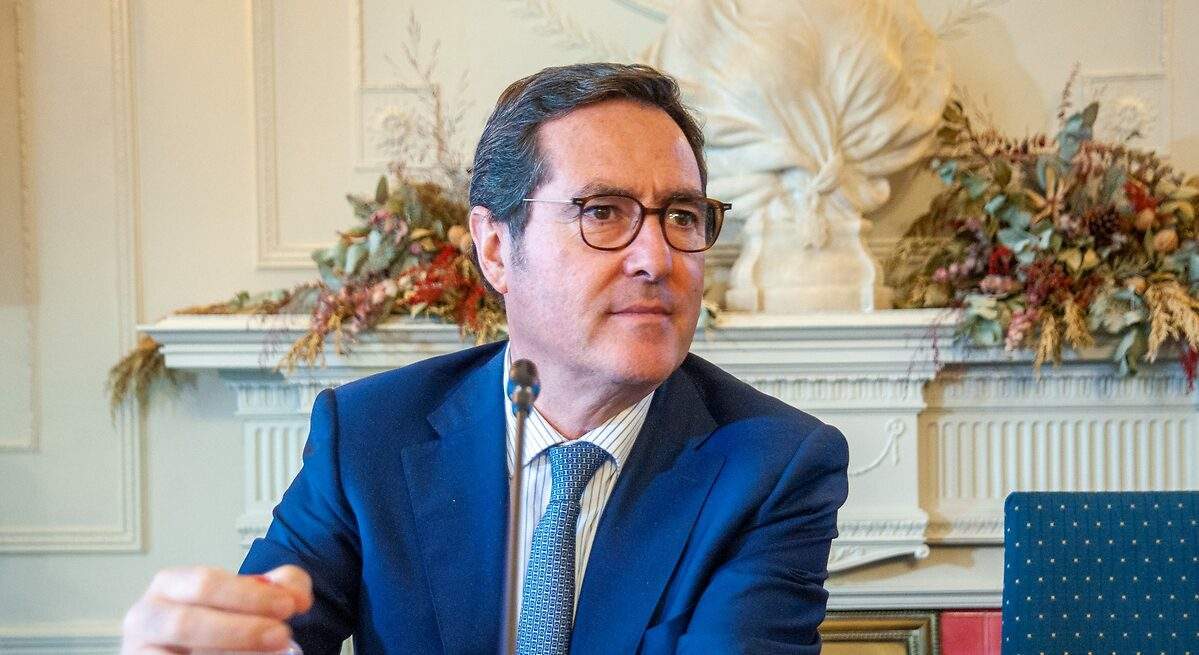 1200x655_garamendi-botella.jpg