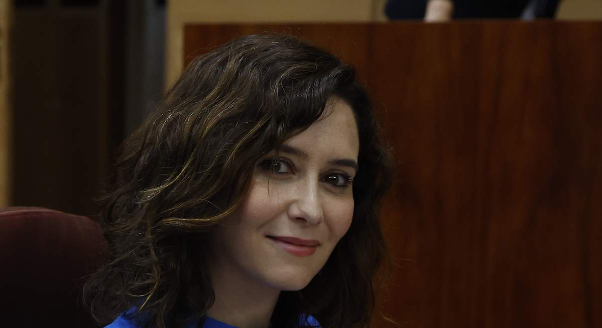 1200x655_ayuso-azul.jpg