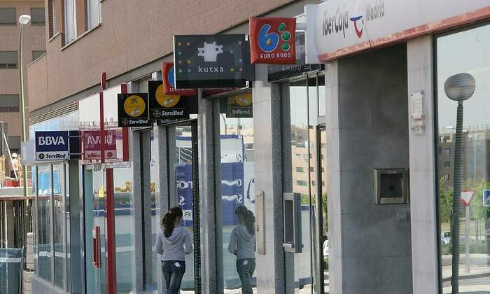 sucursal-kutxabank-ibercaja-bbva1200.jpg