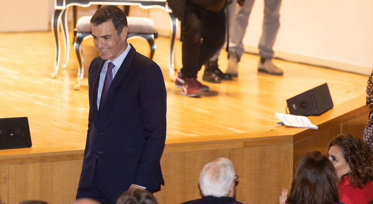 EuropaPress_4782397_presidente_gobierno_pedro_sanchez_llegada_acto_conmemorativo_motivo_dia.jpg