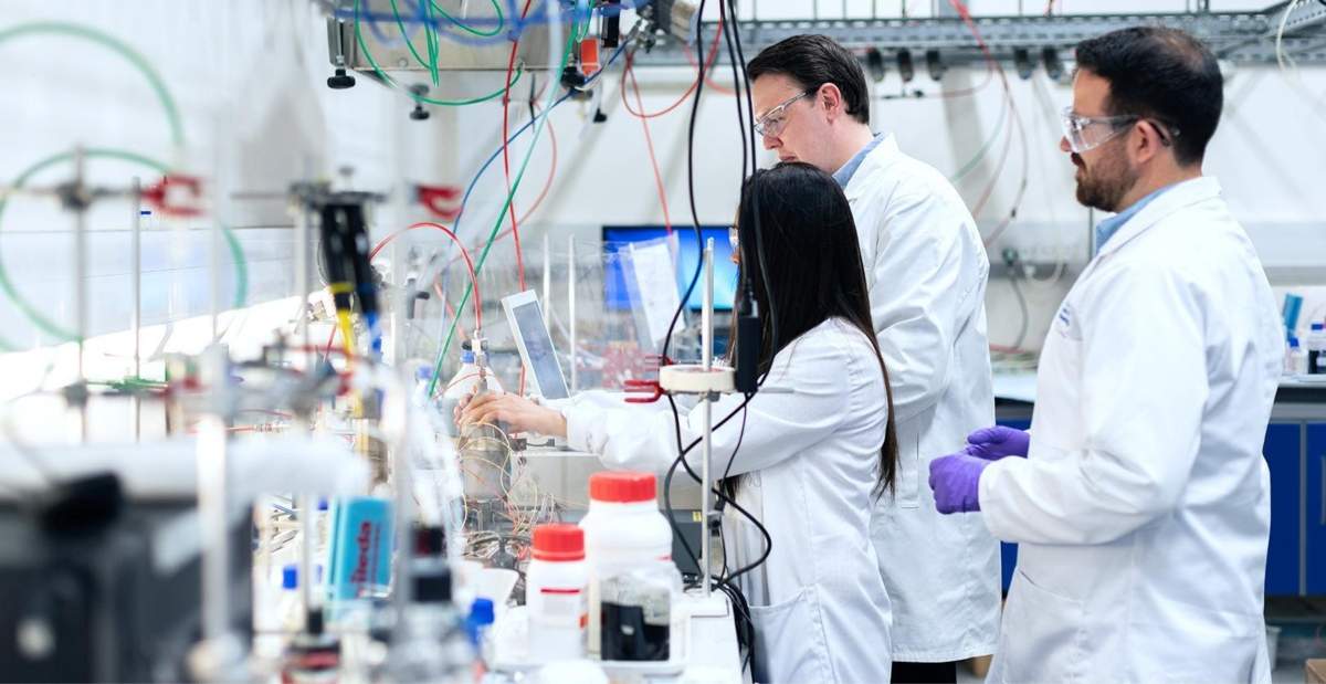 Espana-es-el-pais-de-la-UE-que-mas-investigadores-posdoctorales.jpg