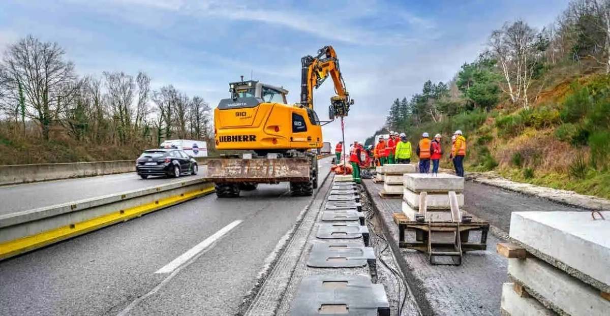Comienzo de la instalación en la autopista A10 francesa, al sur de París