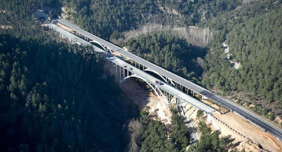 Imagen aérea del Eix Transversal. EE