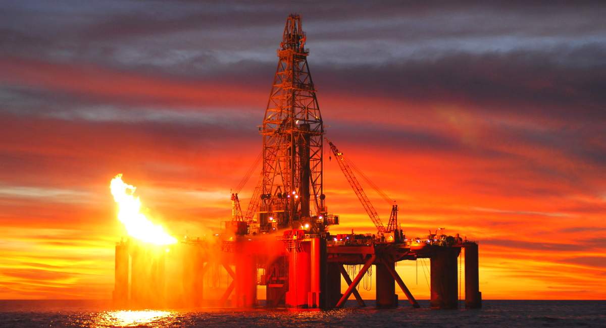 petroleo-j-curva.jpg