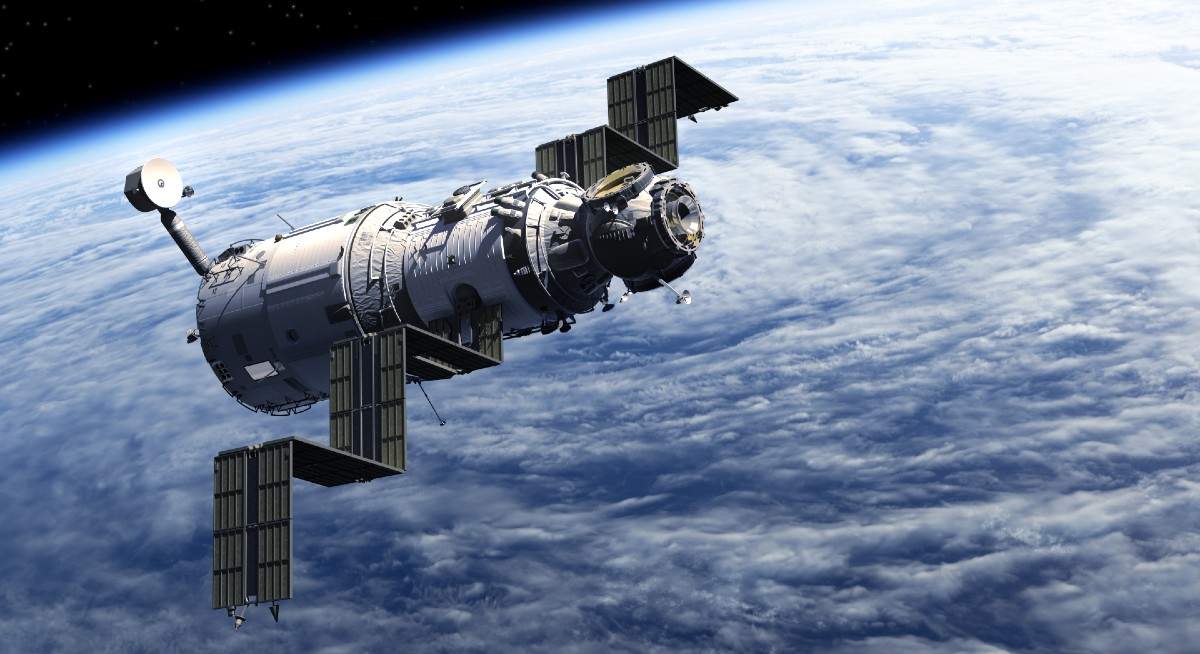 satelite-istock.jpg