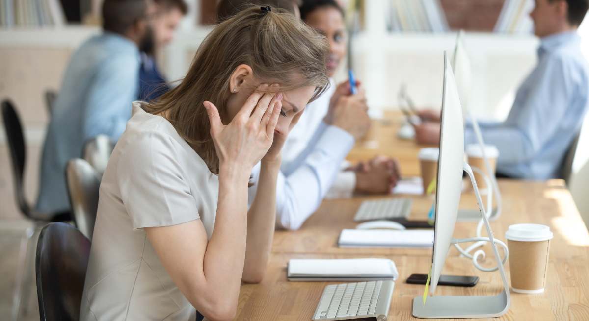 senal-de-alarma-empleado-istock.jpg