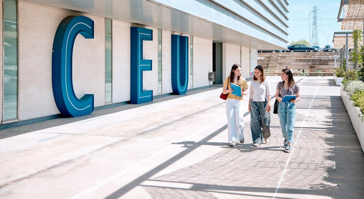 estudiantes_CEU-1.jpg