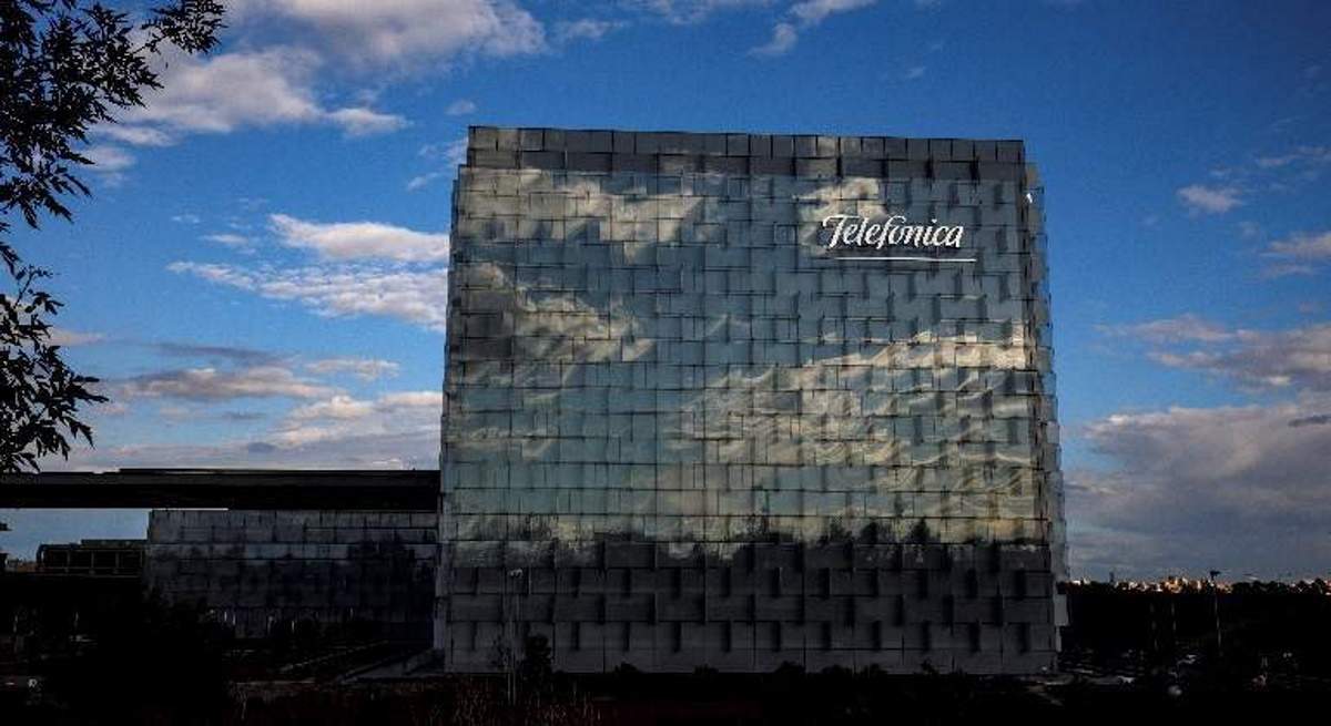 telefonica-sede-reuters.jpg