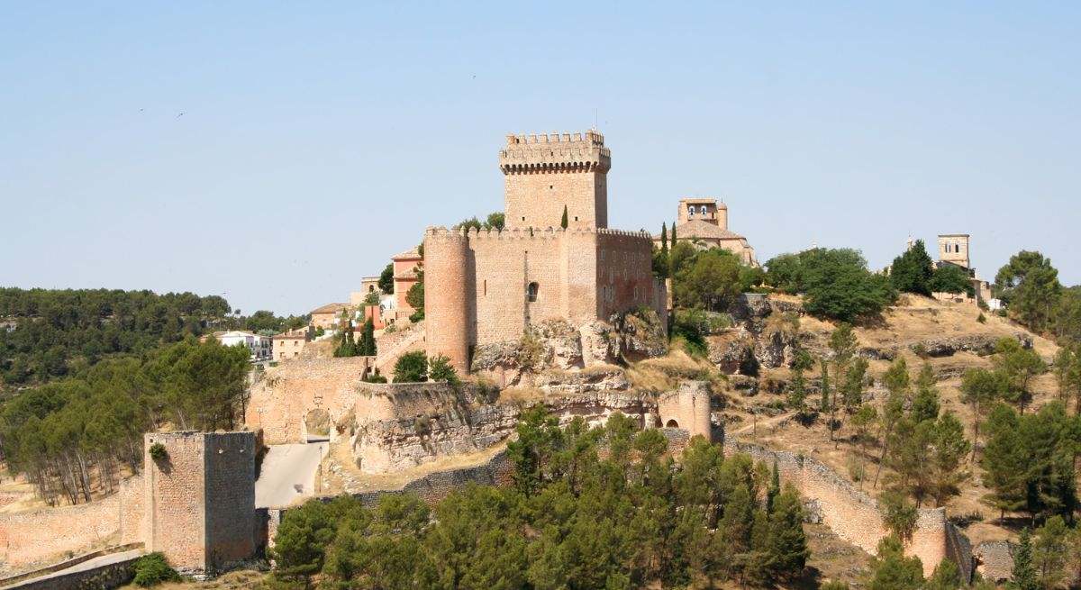 Castillo de Alarcón convertido en un parador