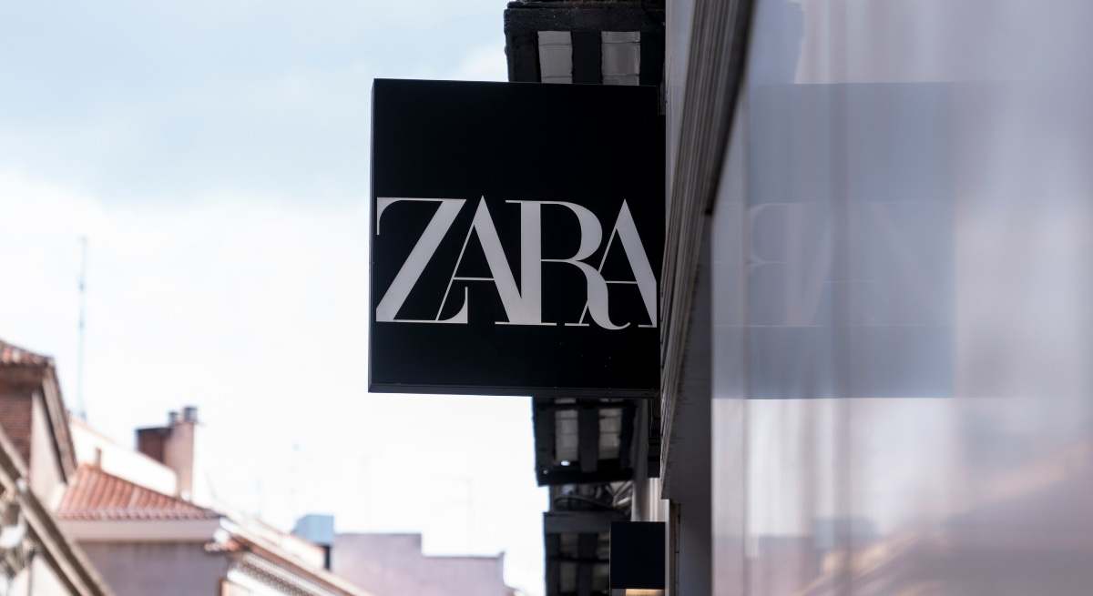 EuropaPress_4292440_cartel_tienda_zara_marzo_2022_madrid_espana_grupo_inditex_anuncio_hoy-1.jpg