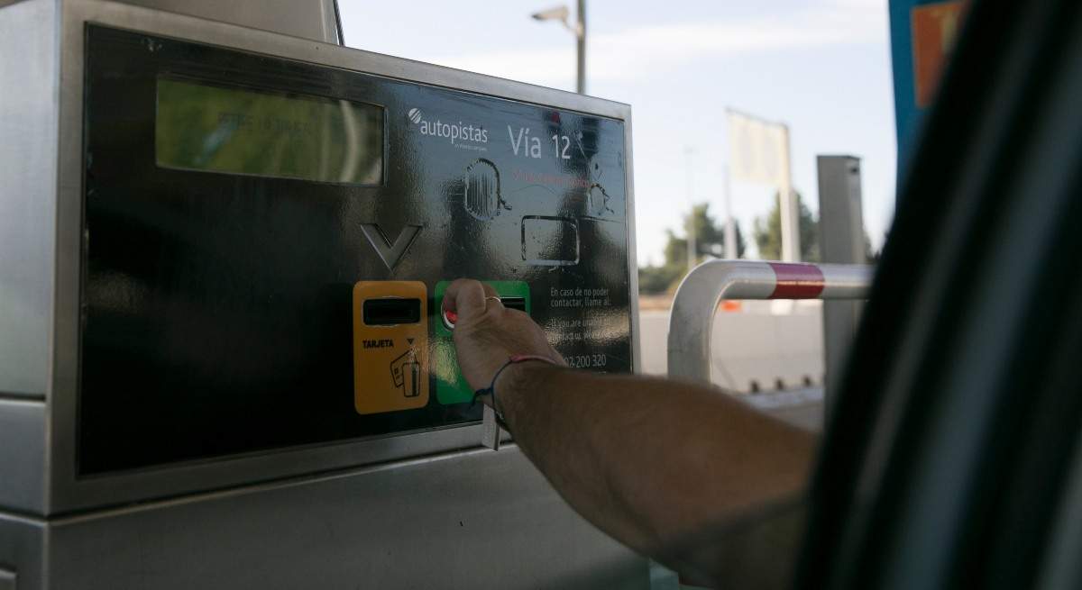 EuropaPress_2454070_imagenes_recurso_autopista_peaje_sevilla__cadiz_ap_4_tres_concesiones-1-1.jpg