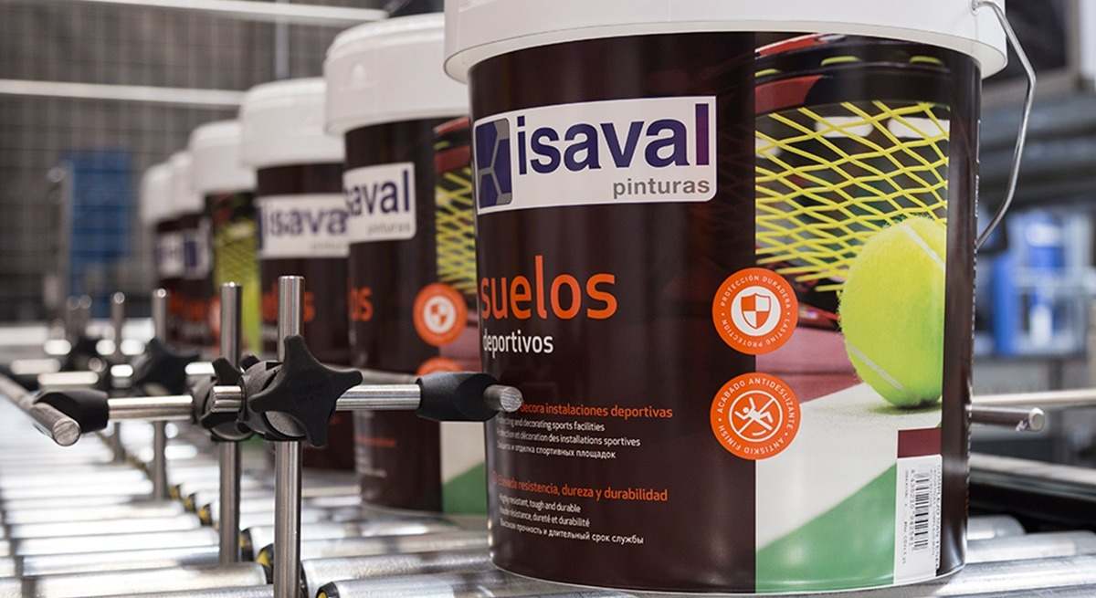 Una línea de fabricación de pinturas Isaval.