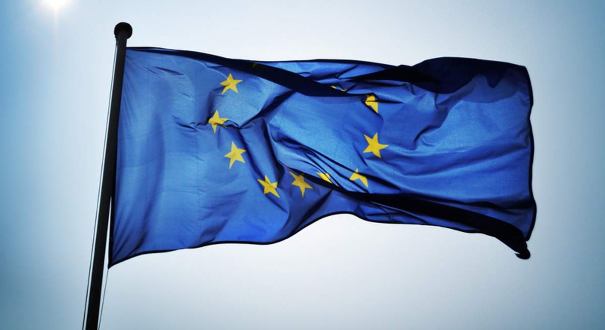 europa-bandera-dreamstime.jpg
