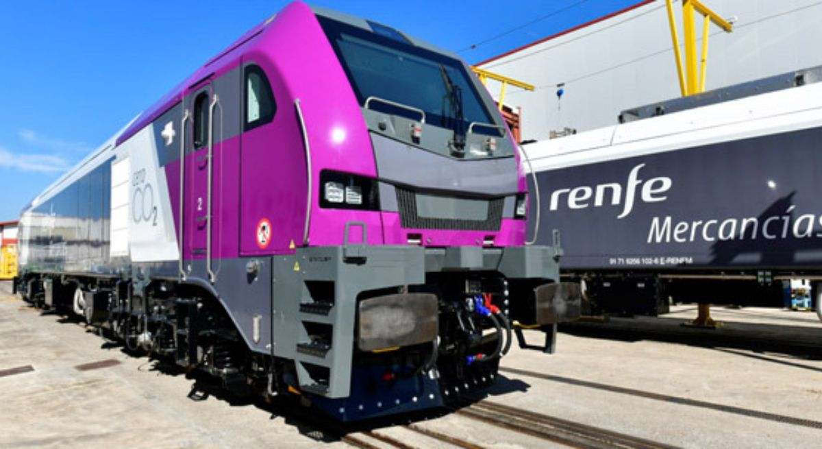 renfe_locomotora_stadler.jpg