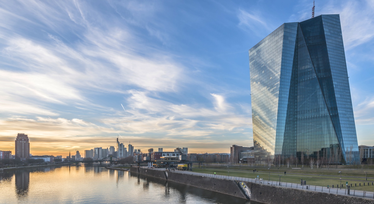 bce-nubes-bancos.jpg