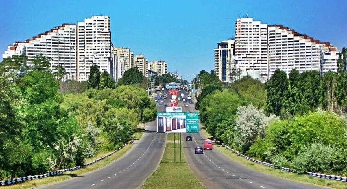 Una de las calles principales de Chisináu, la capital de Moldavia