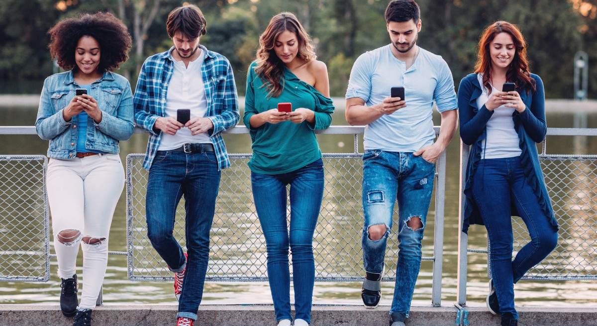 jovenes-moviles.jpg