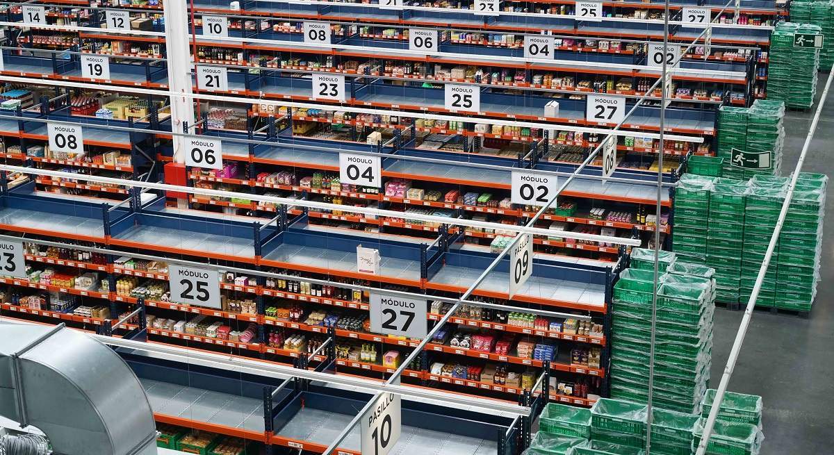Interior-de-Colmena-almacen-para-la-venta-online-ubicado-en-Valencia-1.jpg