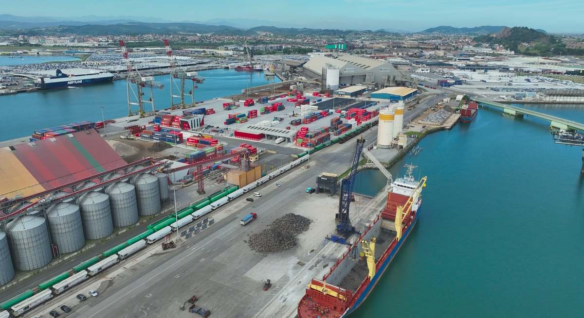 El muelle de Raos 6 en el puerto de Santander.