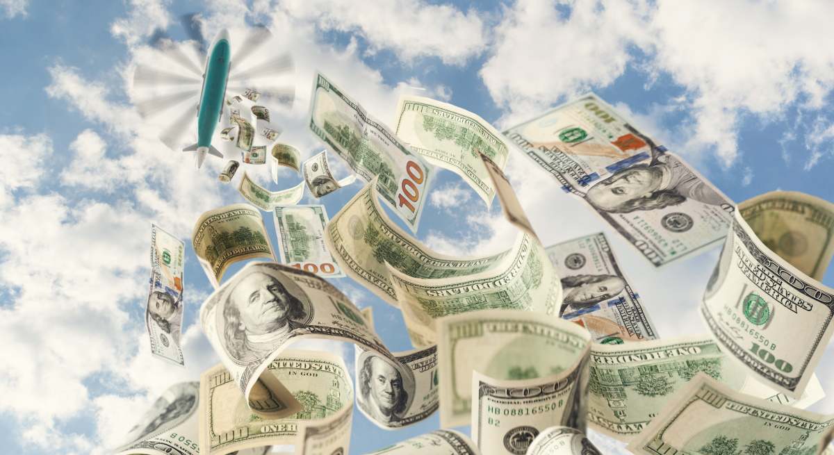 helicoptero-dolares-eeuu.jpg