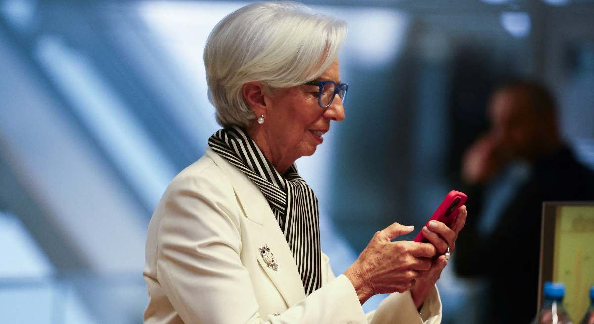 Christine Lagarde presidenta BCE broche buho