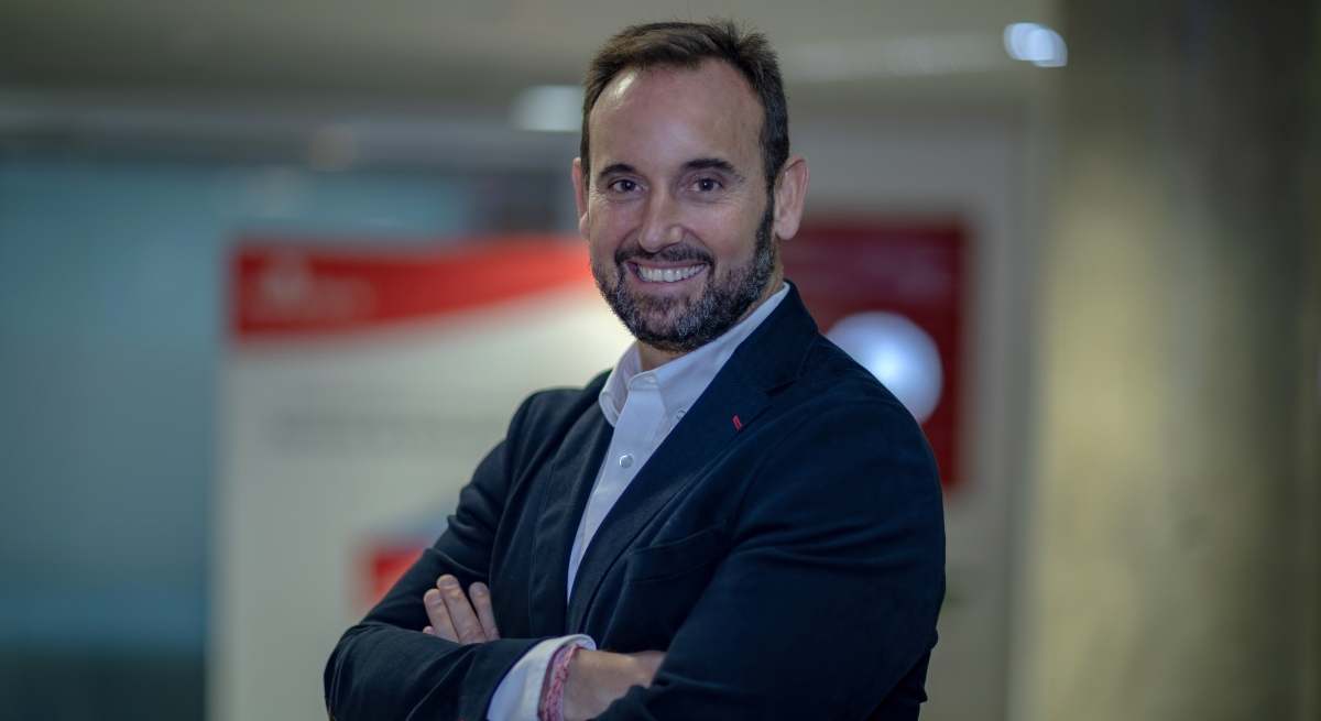 Luis-Vial.jpg