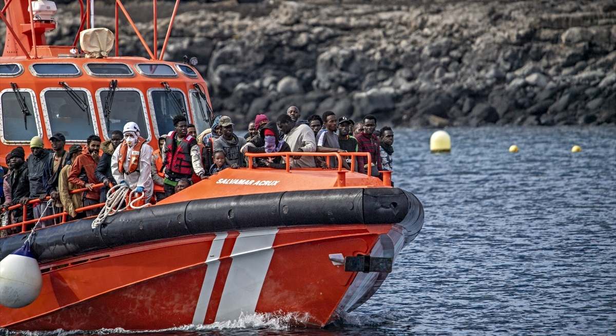 Decenas de migrantes rescatados llegan a la isla canaria de El Hierro / EP