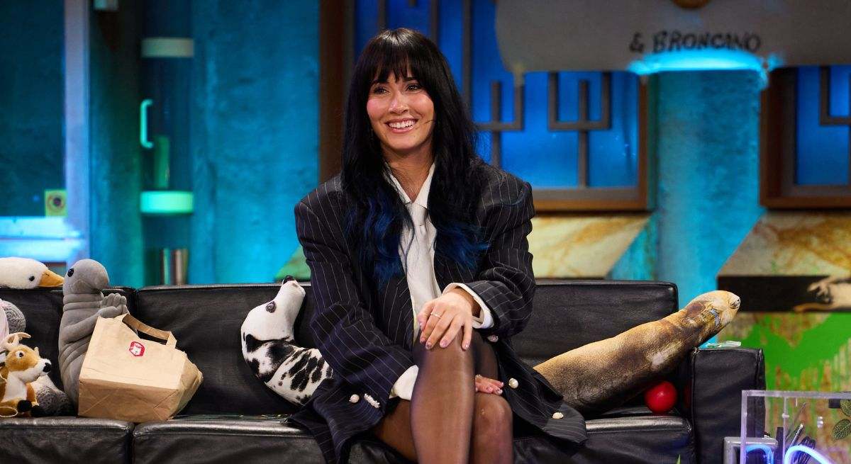 Polémica en redes por la confesión de Aitana en 'La Revuelta': "¿Acaba de decir que está especulando con la vivienda en la televisión pública?