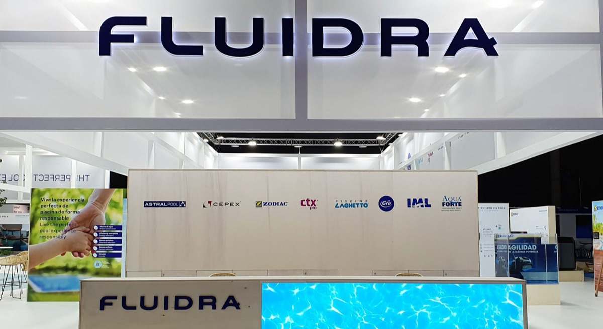 Stand de Fluidra en una feria. EE