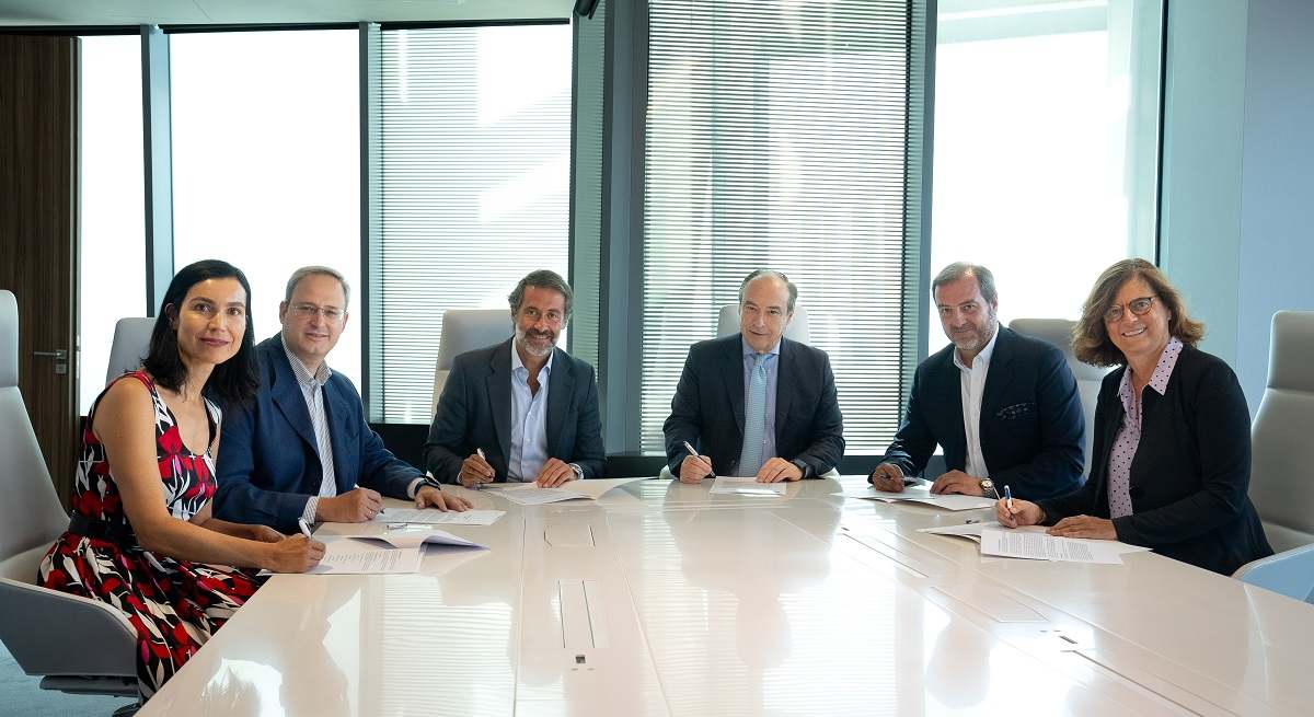 Firma-del-acuerdo-Nodo-Talento.jpg