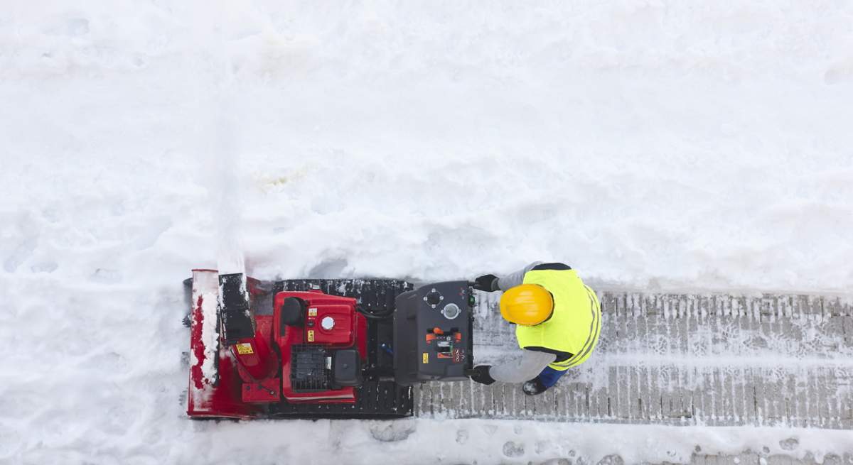 trabajador-nieve-istock.jpg