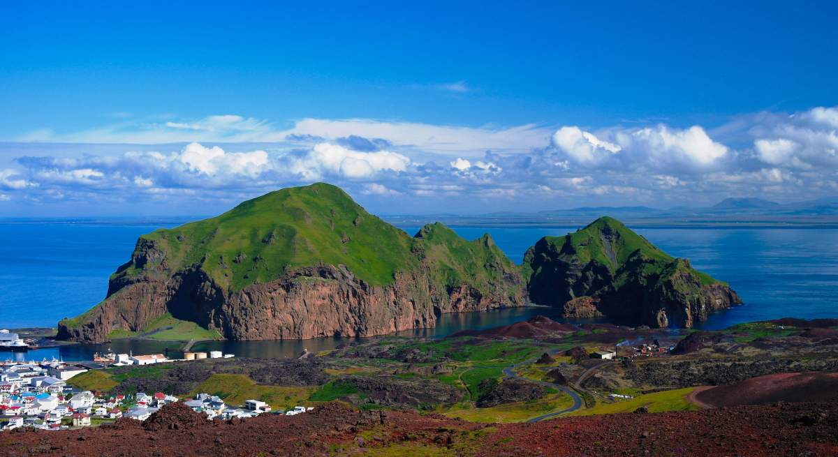 Vestmannaeyjar-islandia-istock.jpg