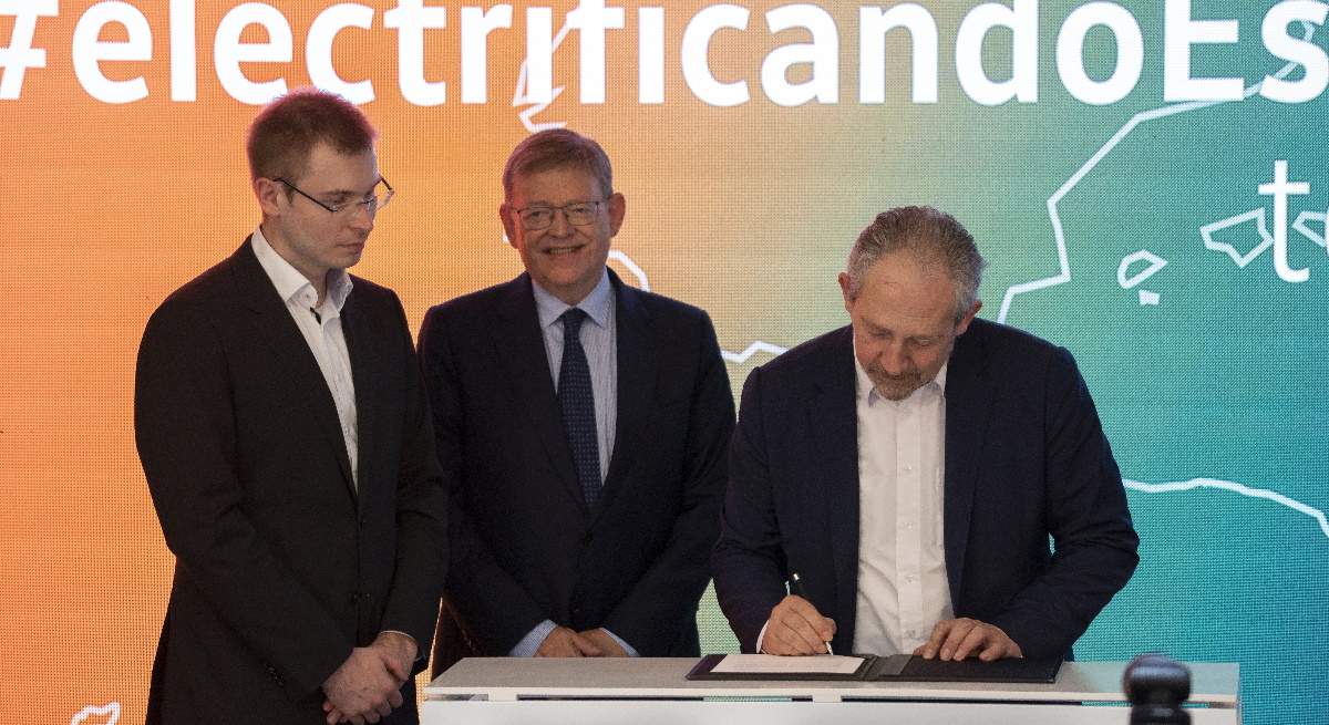 ximo-Puig-president-generalitat-valenciana-sebastian-wolf-powerco-21julio2022-europa-press-1200x655.jpg