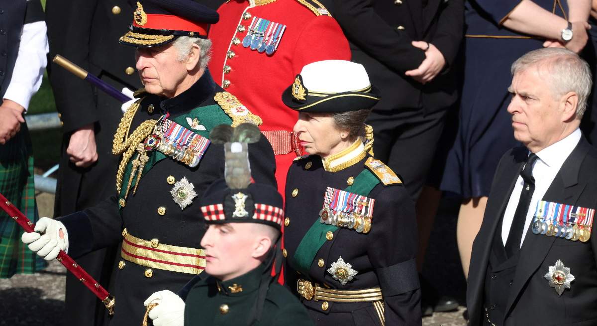 carlos-ana-andres-escocia-isabel-1200.jpg